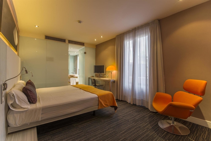 Imagen de la habitación del Hotel Embassy by Petit Palace. Foto 8