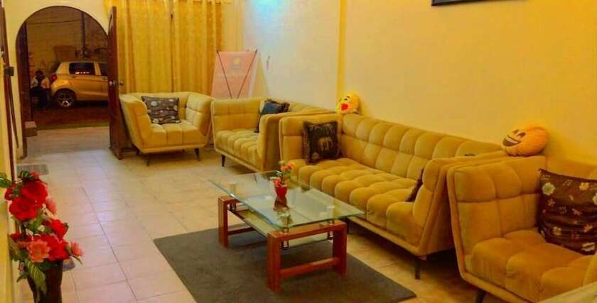 Imagen general del Hotel Embassy inn Guest House Hyderabad. Foto 10