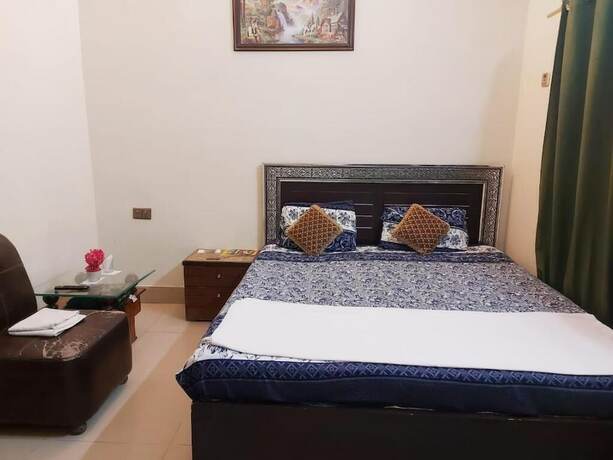 Imagen general del Hotel Embassy inn Guest House Hyderabad. Foto 15