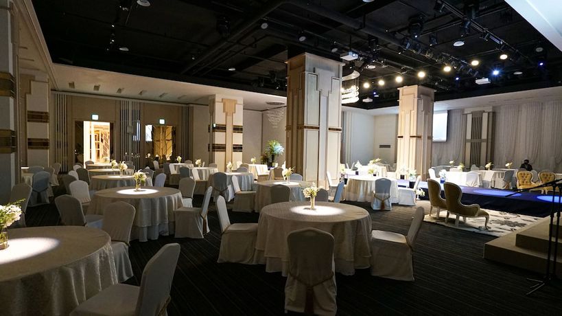 Imagen de los interiores del Hotel Embledon. Foto 19