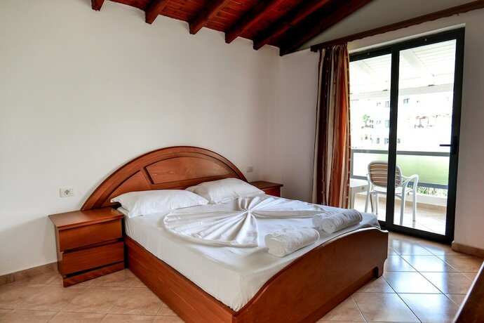 Imagen de la habitación del Hotel Emblem. Foto 15