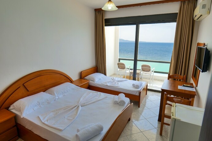 Imagen general del Hotel Emblem. Foto 5