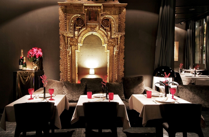 Imagen del bar/restaurante del Hotel Eme Catedral Mercer. Foto 4