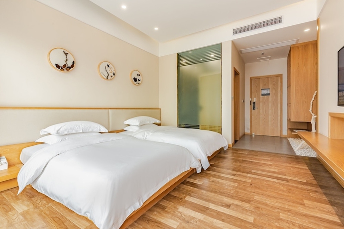 Imagen de la habitación del Hotel Emei Van Stars Mountain Lodge. Foto 19