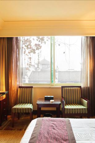 Imagen de la habitación del Hotel Emeishan Huasheng Hotel. Foto 5