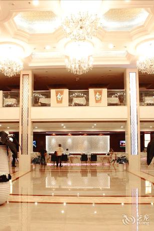 Imagen de los interiores del Hotel Emeishan Huasheng Hotel. Foto 19