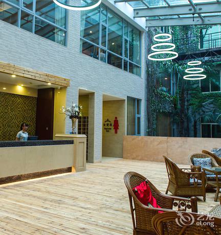 Imagen de los interiores del Hotel Emeishan Huasheng Hotel. Foto 20