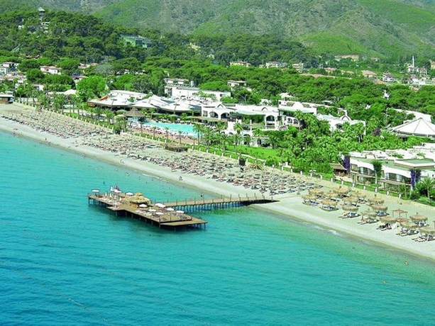 Imagen general del Hotel Emelda Sun Club. Foto 6