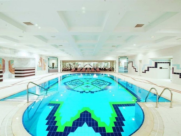 Imagen general del Hotel Emelda Sun Club. Foto 9