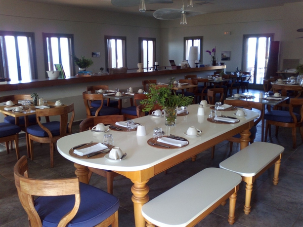 Imagen del bar/restaurante del Hotel Emelisse Nature Resort. Foto 2