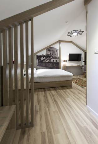Imagen de la habitación del Hotel Emen. Foto 19