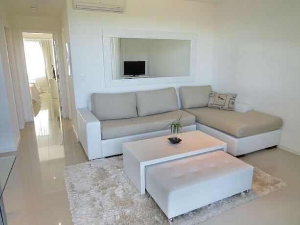 Imagen de la habitación del Hotel Emerald Apartments. Foto 17