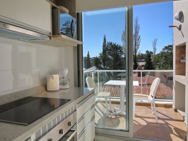 Imagen general del Hotel Emerald Apartments. Foto 5