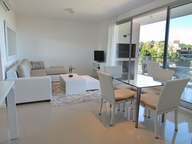 Imagen general del Hotel Emerald Apartments. Foto 12