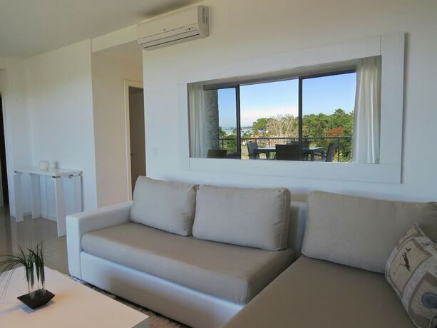 Imagen general del Hotel Emerald Apartments. Foto 16
