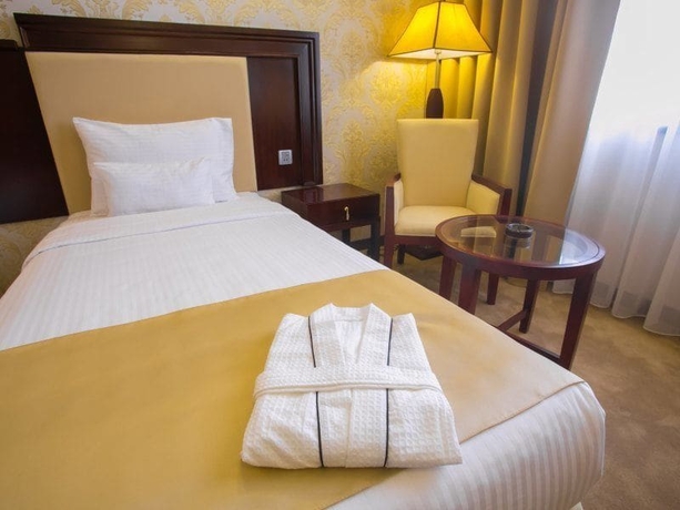 Imagen de la habitación del Hotel Emerald, Baku. Foto 4