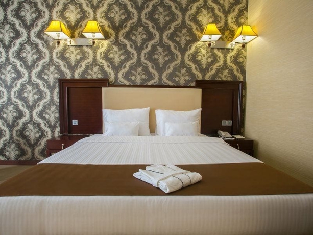 Imagen de la habitación del Hotel Emerald, Baku. Foto 6