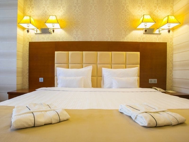 Imagen de la habitación del Hotel Emerald, Baku. Foto 8