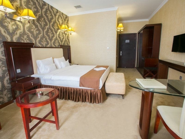 Imagen de la habitación del Hotel Emerald, Baku. Foto 11