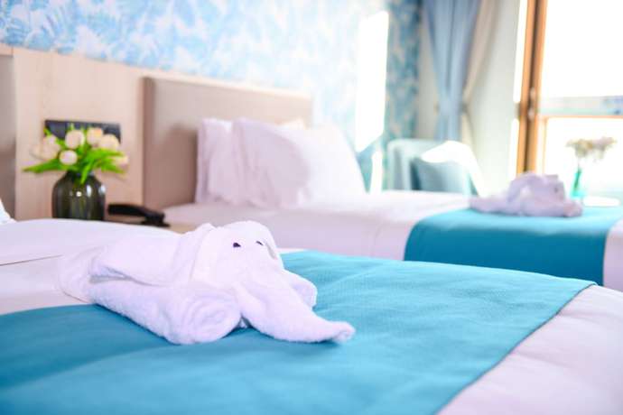 Imagen de la habitación del Hotel Emerald Bay Fuxian Lake. Foto 6