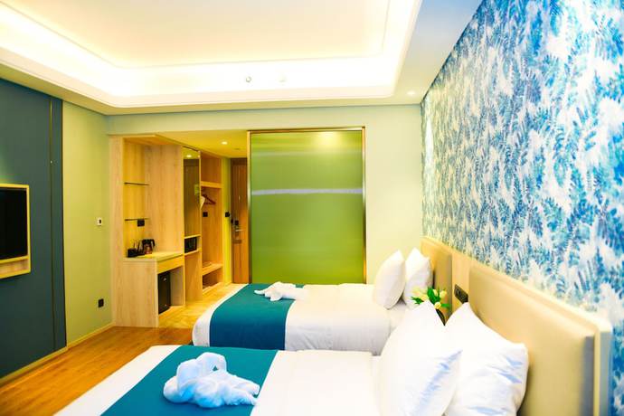 Imagen de la habitación del Hotel Emerald Bay Fuxian Lake. Foto 9