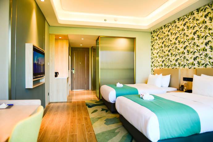 Imagen de la habitación del Hotel Emerald Bay Fuxian Lake. Foto 13