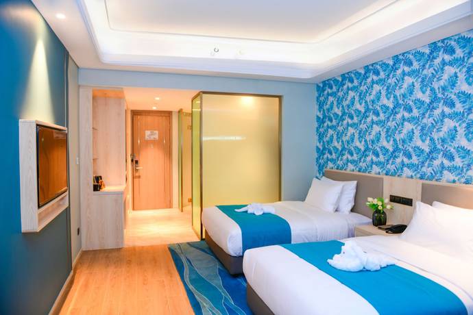 Imagen de la habitación del Hotel Emerald Bay Fuxian Lake. Foto 14