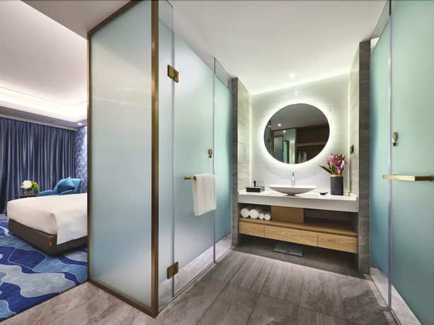 Imagen de la habitación del Hotel Emerald Bay Fuxian Lake. Foto 17