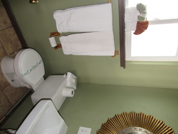 Imagen de la habitación del Hotel Emerald Bay Lodge. Foto 7