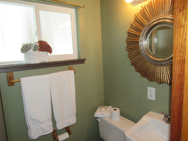 Imagen de la habitación del Hotel Emerald Bay Lodge. Foto 10