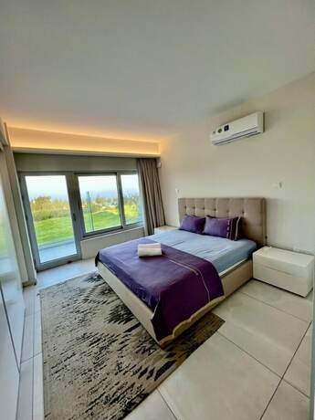 Imagen general del Hotel Emerald Bay Suites. Foto 9