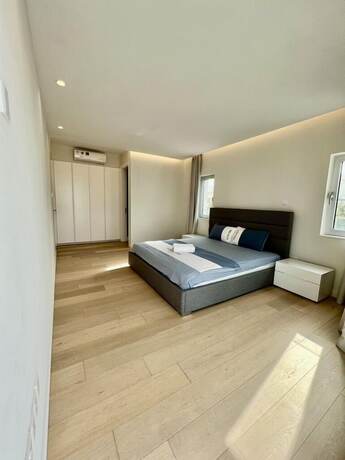 Imagen de la habitación del Hotel Emerald Bay Suites. Foto 19