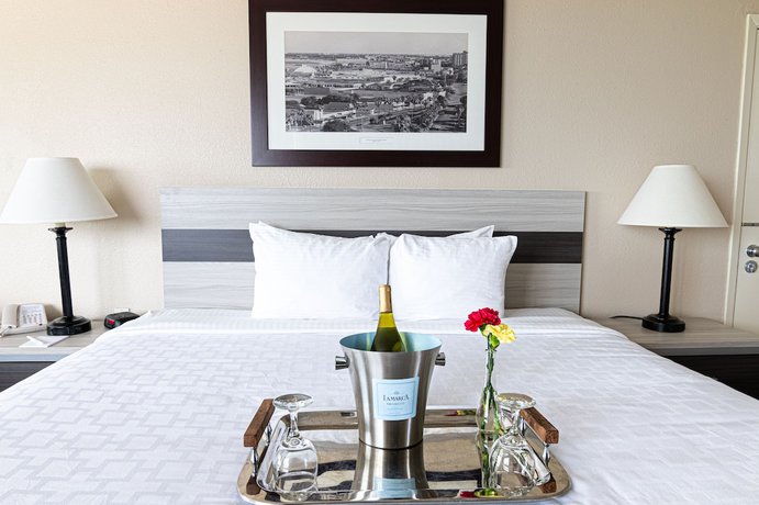 Imagen de la habitación del Hotel Emerald Beach. Foto 7