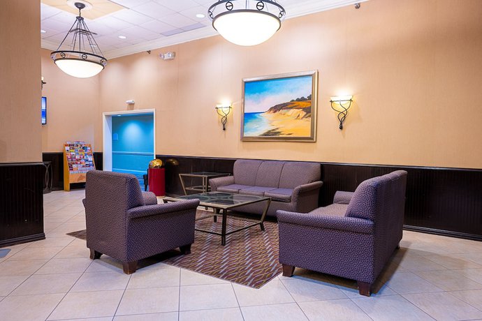 Imagen de los interiores del Hotel Emerald Beach. Foto 20