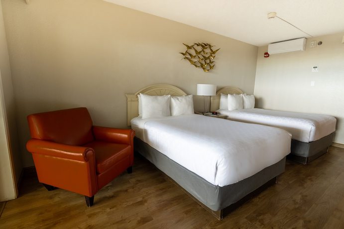 Imagen de la habitación del Hotel Emerald Beach. Foto 13
