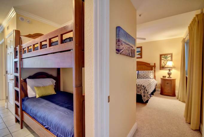 Imagen de la habitación del Hotel Emerald Beach Resort by Southern Vacation Rentals. Foto 5