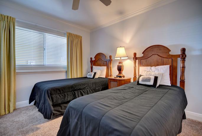 Imagen de la habitación del Hotel Emerald Beach Resort by Southern Vacation Rentals. Foto 9