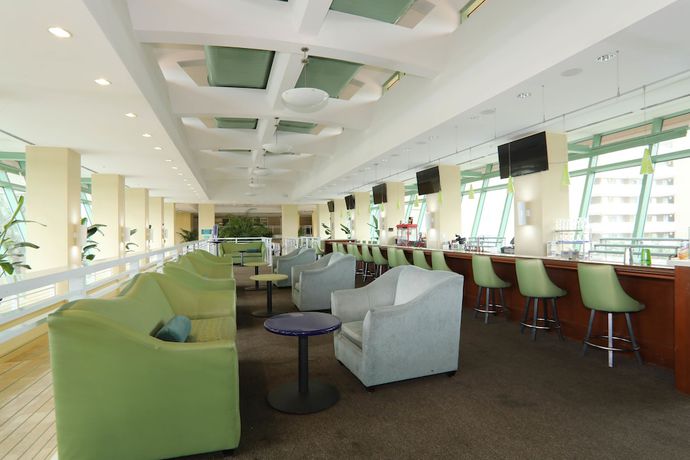 Imagen del bar/restaurante del Hotel Emerald Beach Resort by Southern Vacation Rentals. Foto 2