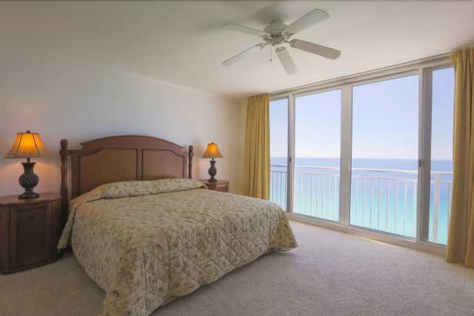 Imagen de la habitación del Hotel Emerald Beach Resort by Southern Vacation Rentals. Foto 15