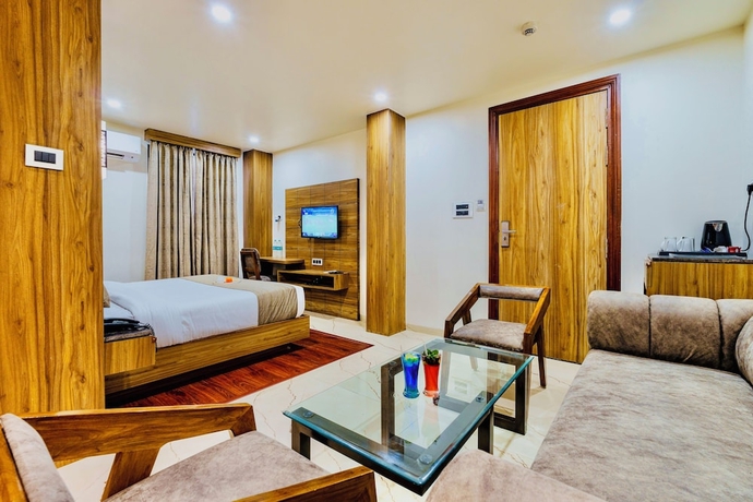 Imagen de la habitación del Hotel Emerald, Bhopal. Foto 1