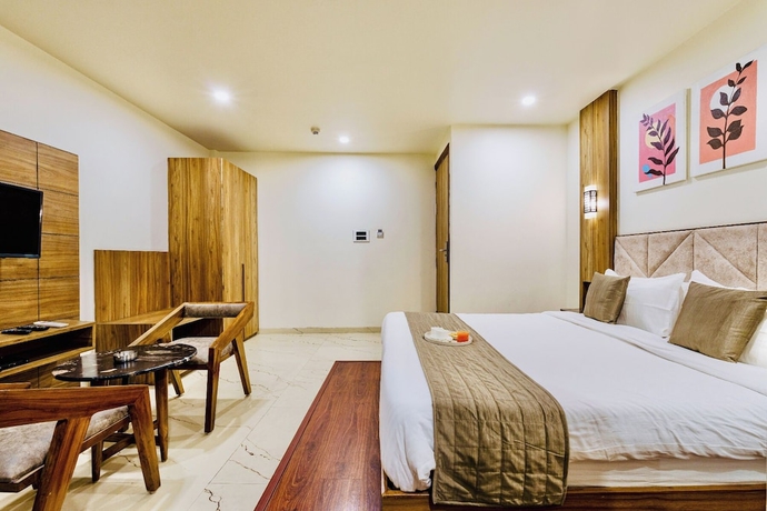 Imagen de la habitación del Hotel Emerald, Bhopal. Foto 5
