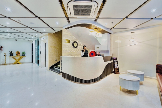 Imagen de los interiores del Hotel Emerald, Bhopal. Foto 16