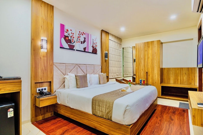 Imagen de la habitación del Hotel Emerald, Bhopal. Foto 7