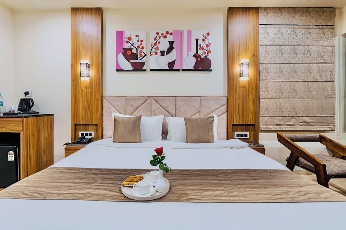 Imagen de la habitación del Hotel Emerald, Bhopal. Foto 9