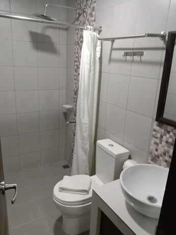 Imagen de la habitación del Hotel Emerald Boutique. Foto 21