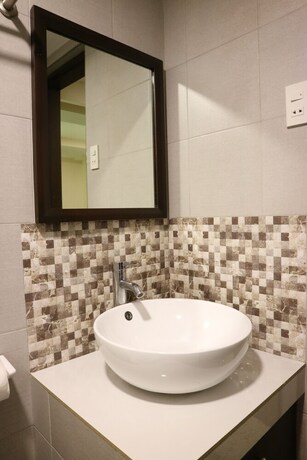 Imagen de la habitación del Hotel Emerald Boutique, Legazpi . Foto 35