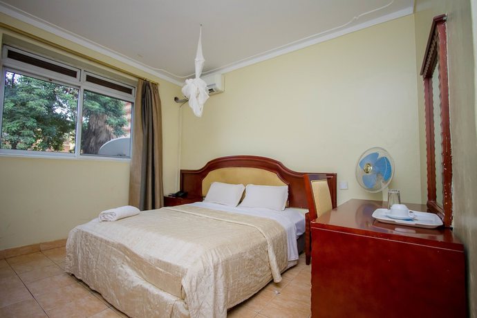 Imagen de la habitación del Hotel Emerald, Bwaise. Foto 2