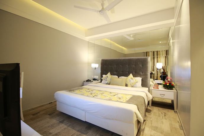 Imagen de la habitación del Hotel Emerald, Chandigarh. Foto 2