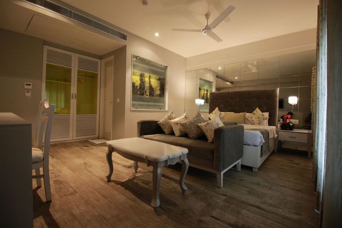Imagen de la habitación del Hotel Emerald, Chandigarh. Foto 8