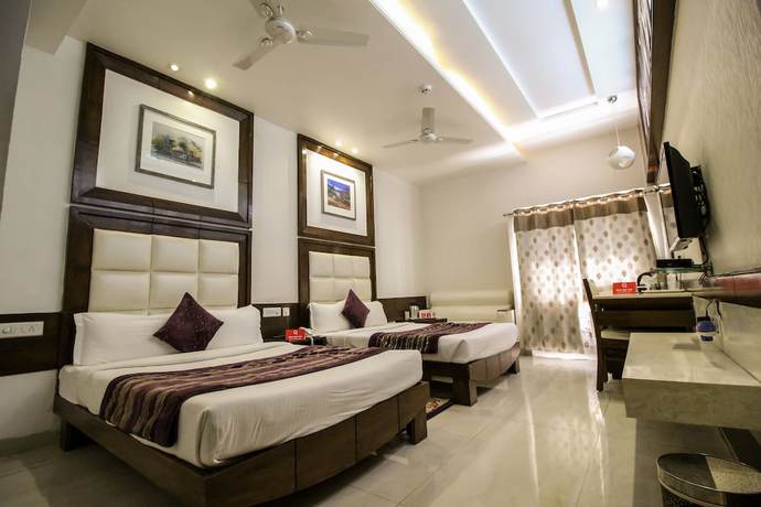 Imagen de la habitación del Hotel Emerald, Chandigarh. Foto 14